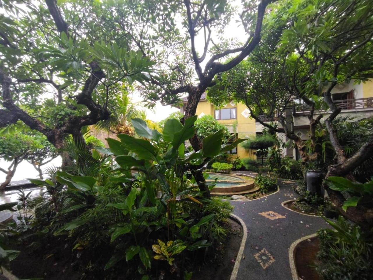 Sunshine Bungalows Amed Buitenkant foto