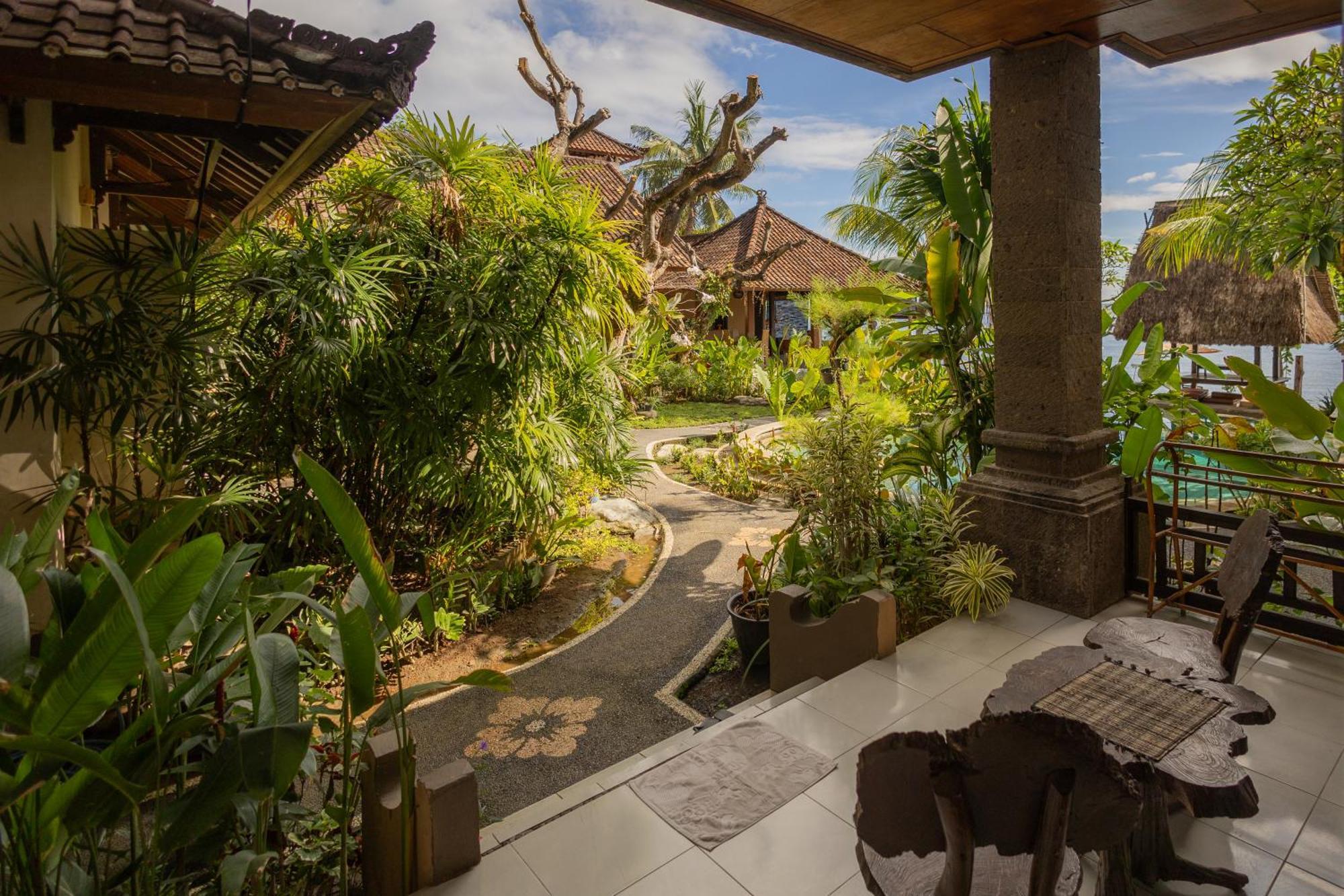 Sunshine Bungalows Amed Buitenkant foto